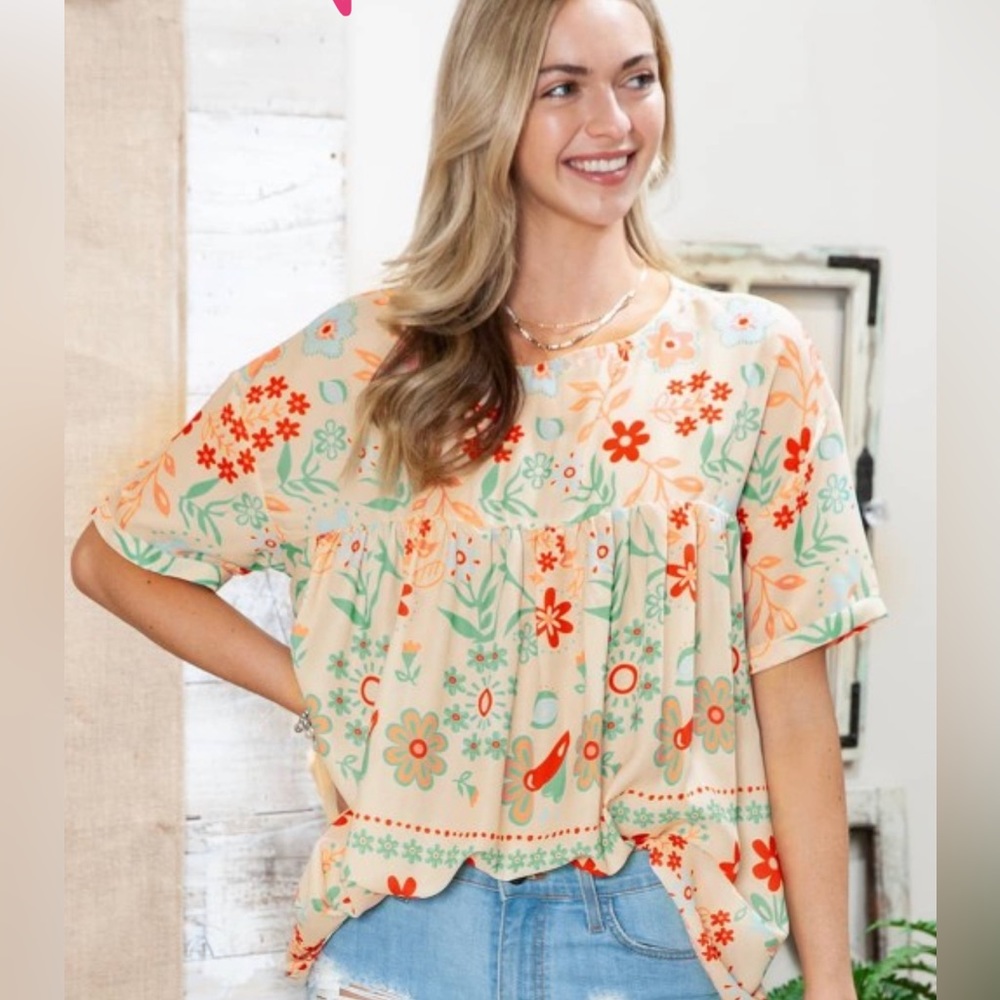 Floral flowy blouse